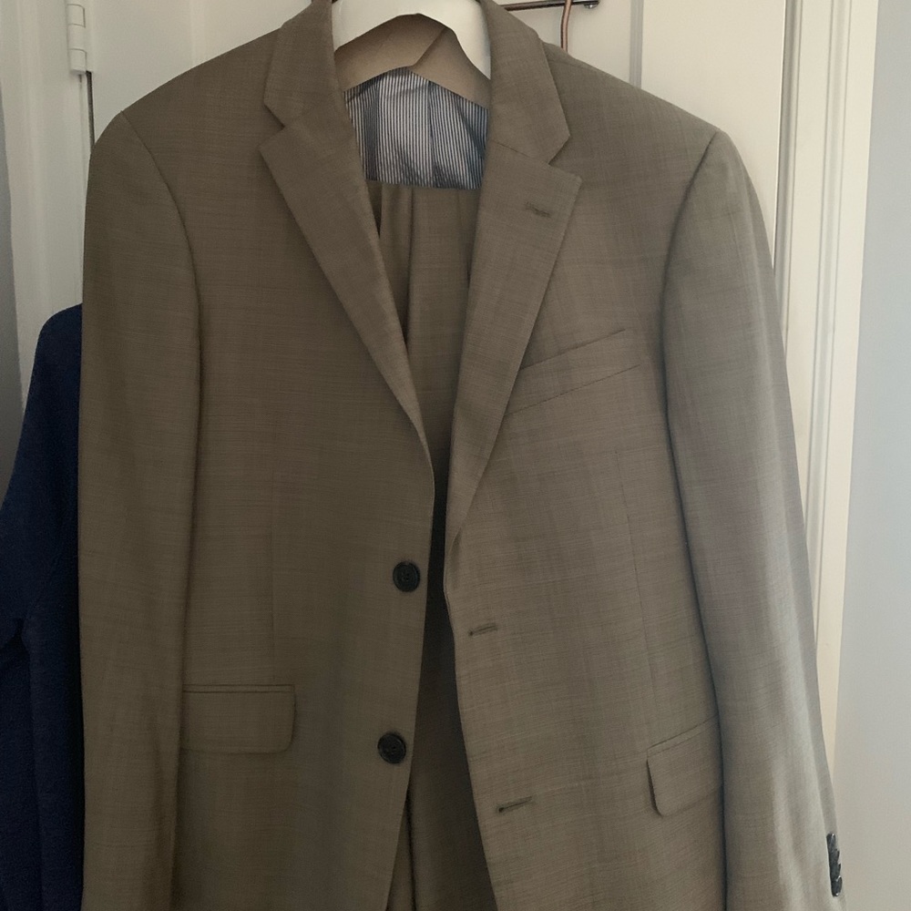 Tommy Hilfiger suit